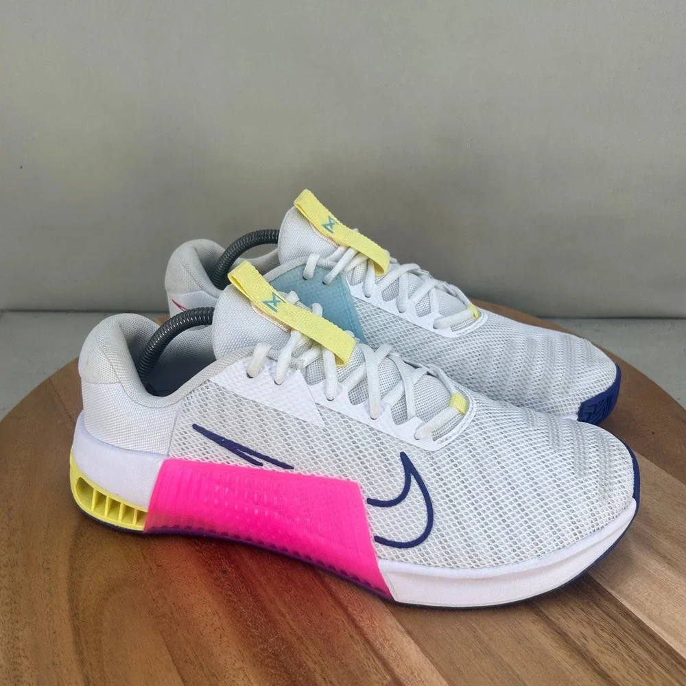Nike Metcon 9 Mens Training Shoes White Pink Yellow Blue DZ2617-102 Size 10